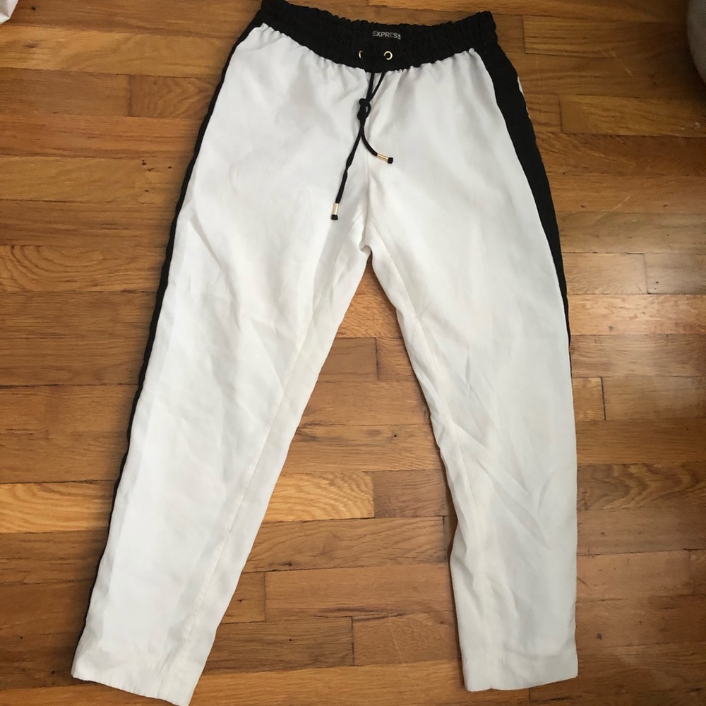 White and black joggers